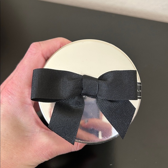 Jo Malone Wild Bluebell Candle 200g 45 Hour Burn w/ Silver Lid NIB $82 MSRP - Picture 8 of 14